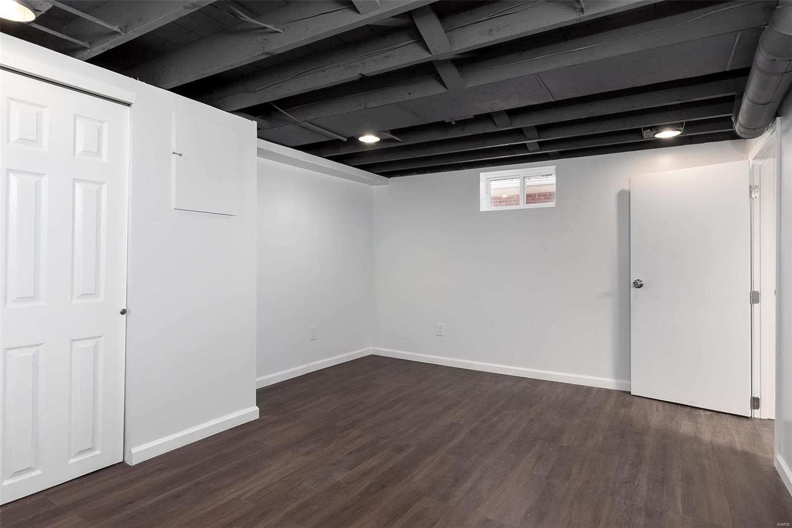1213 Chambers Road St. Louis, MO 63137 - Photo 23 of 30