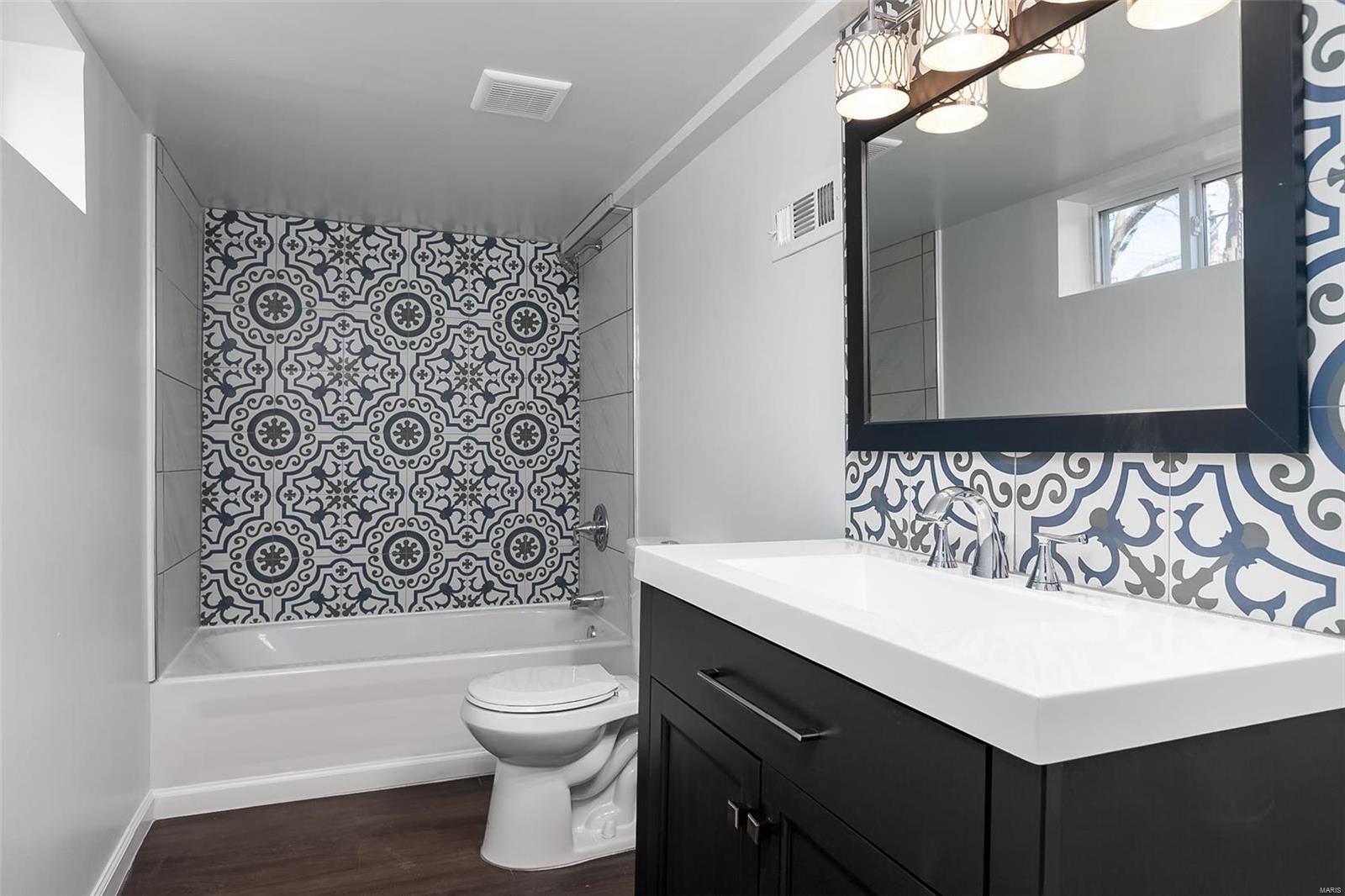 1213 Chambers Road St. Louis, MO 63137 - Photo 25 of 30