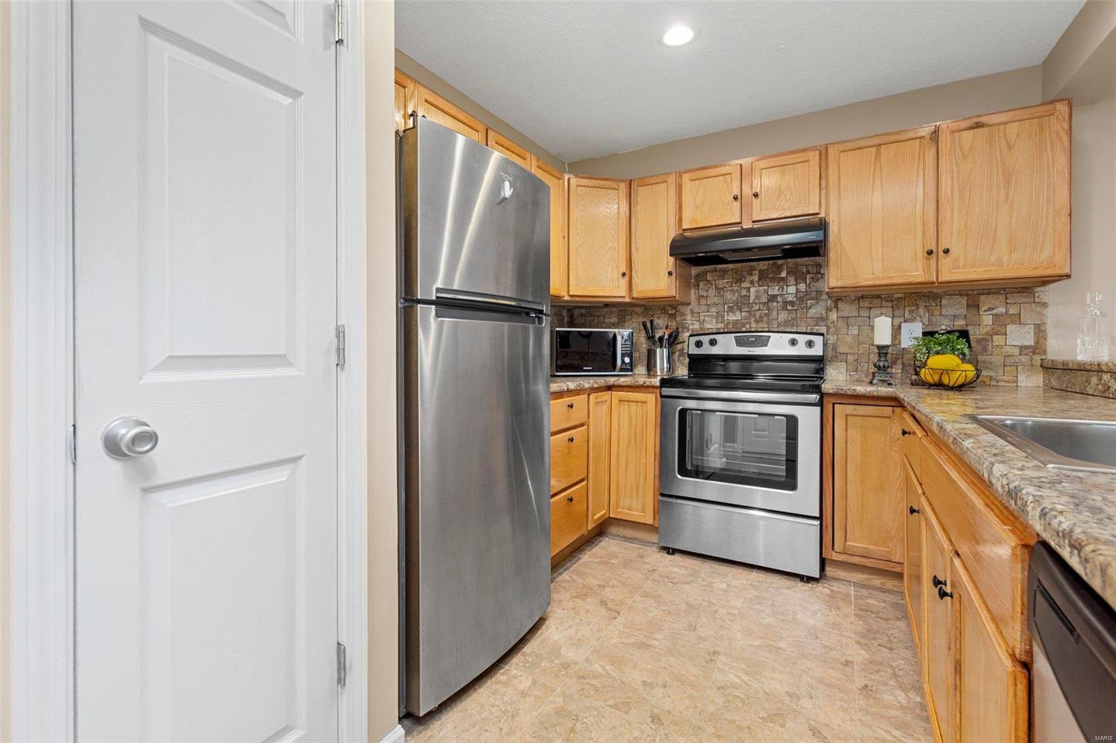 406 Kipling Way, Unit C Weldon Spring, MO 63304 - Photo 12 of 28