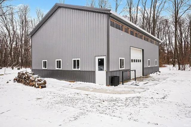 $525,000 | 12225 County Road 4, Middlebury, IN 46540