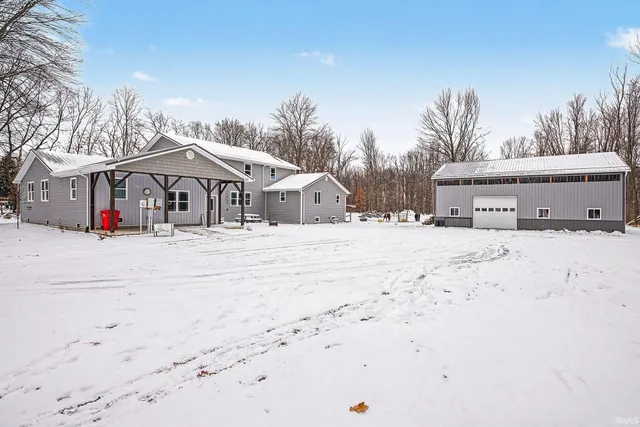 $525,000 | 12225 County Road 4, Middlebury, IN 46540