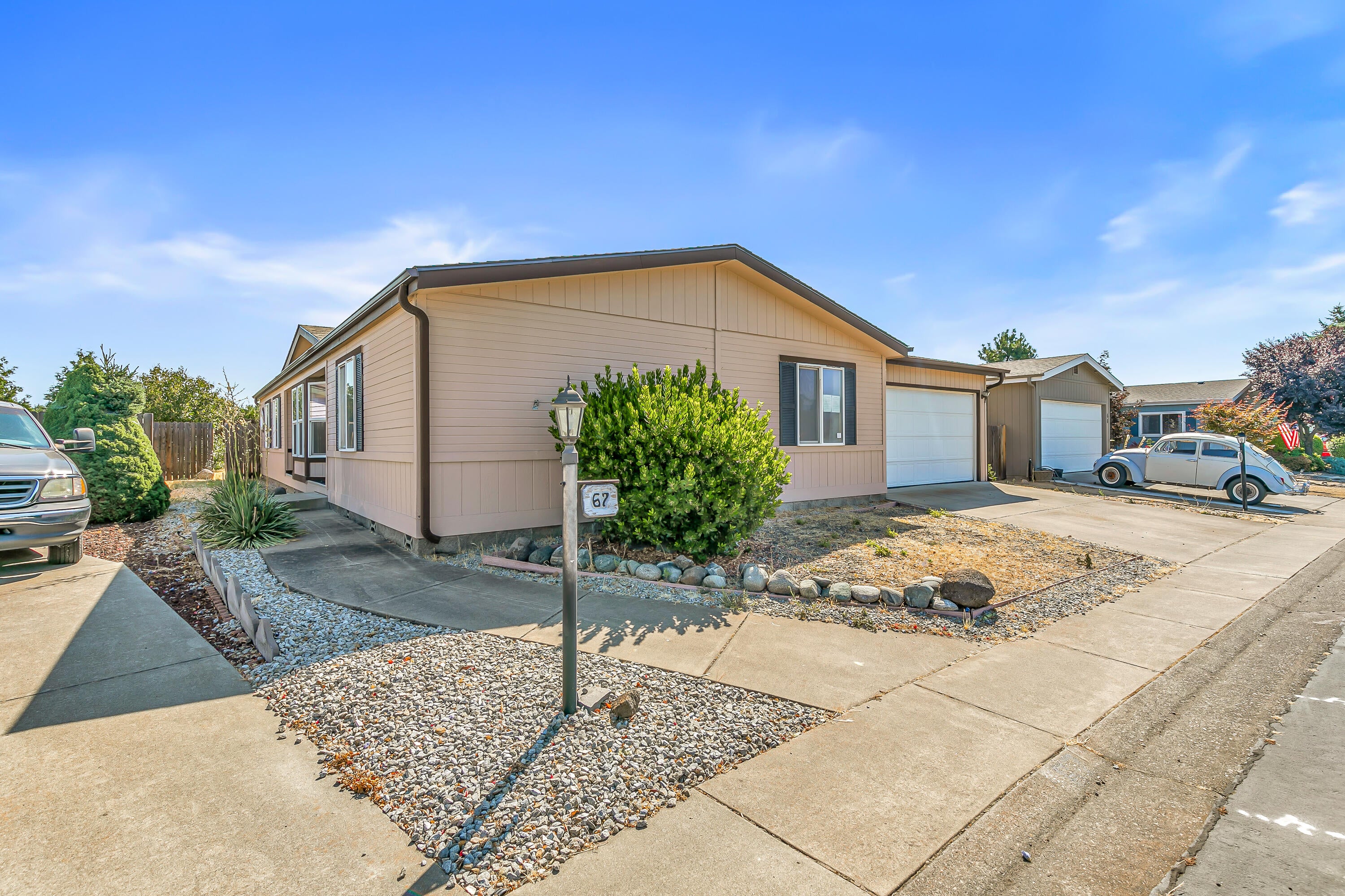 555 Freeman Road, Unit 67 Central Point, OR 97502 - Photo 1 of 39 1000020149