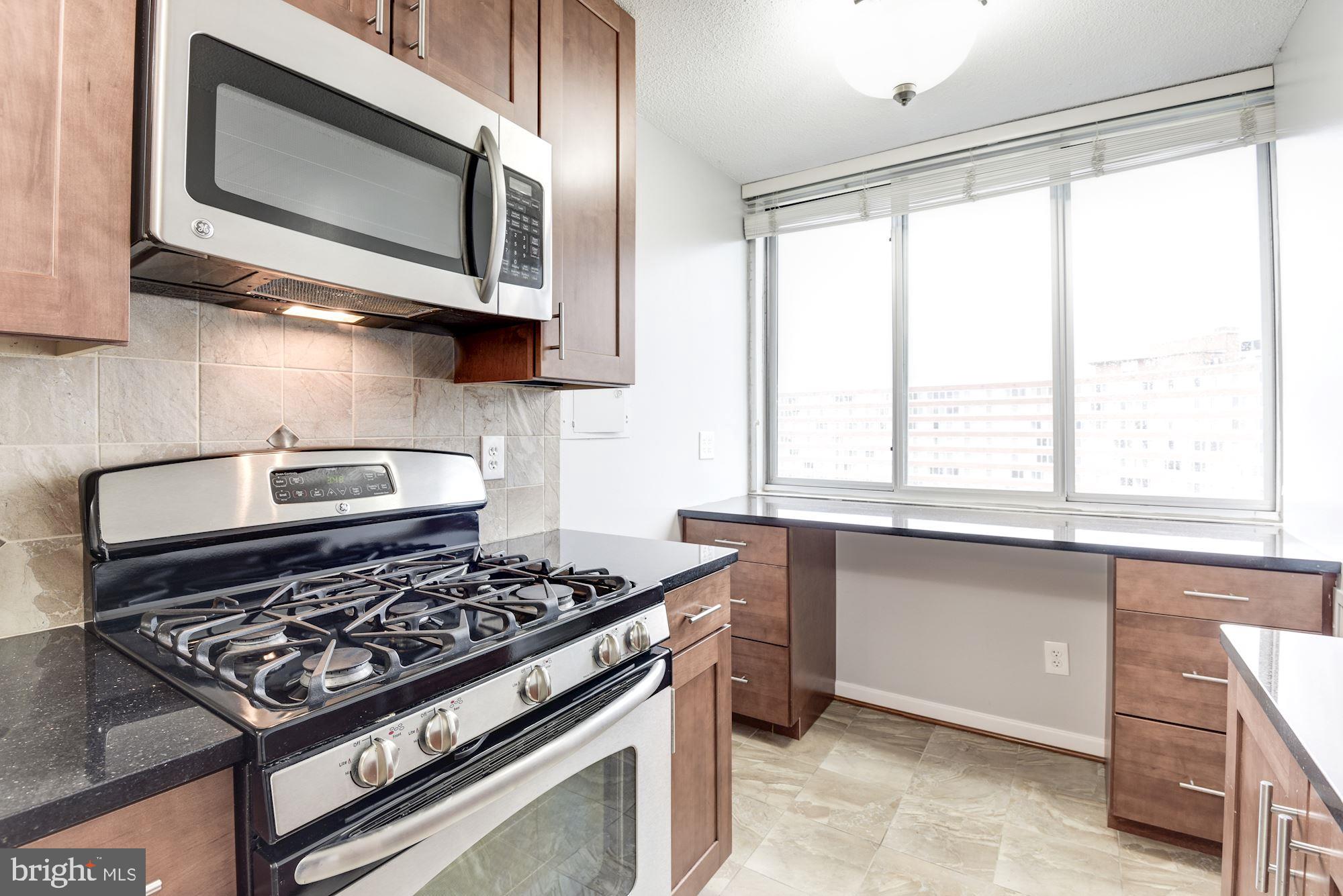 1301 South Arlington Ridge Road, Unit 705 Arlington, VA 22202 - Photo 16 of 33