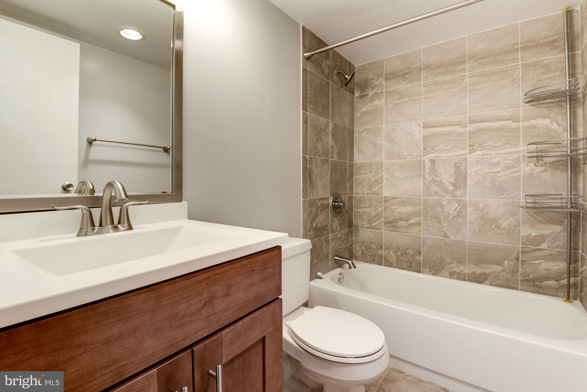 1301 South Arlington Ridge Road, Unit 705 Arlington, VA 22202 - Photo 26 of 33