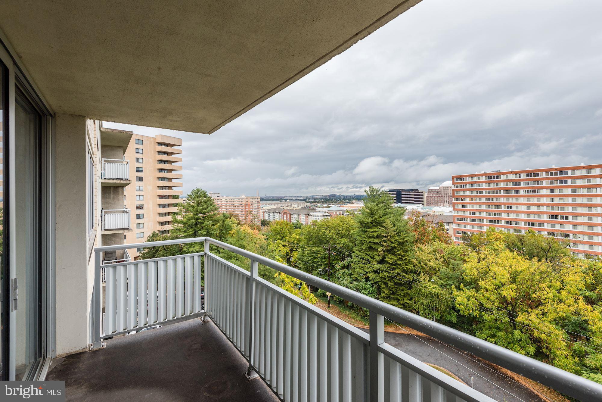 1301 South Arlington Ridge Road, Unit 705 Arlington, VA 22202 - Photo 27 of 33