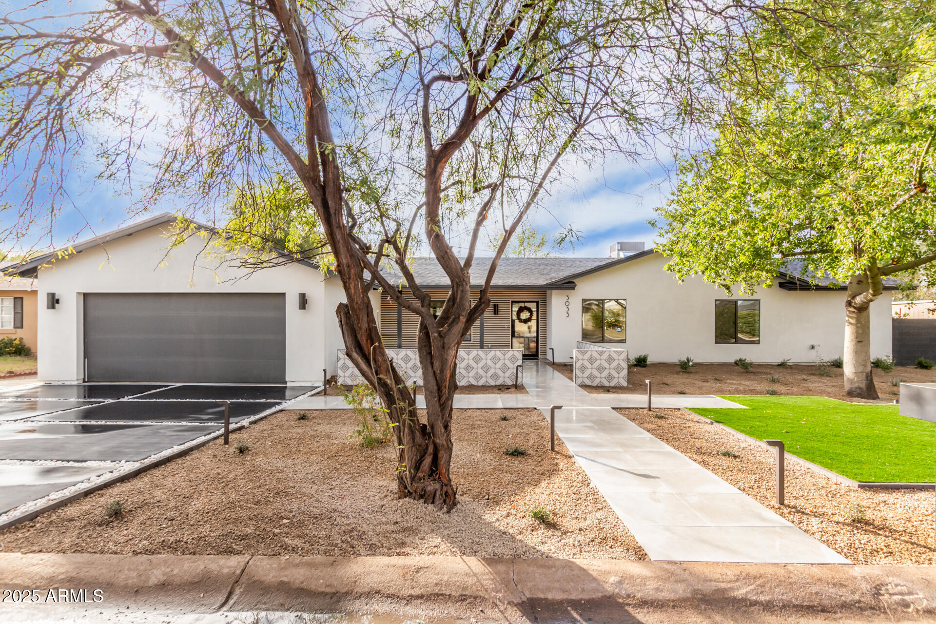 3033 East Roma Avenue Phoenix, AZ 85018 - Photo 1 of 41 01-Roma