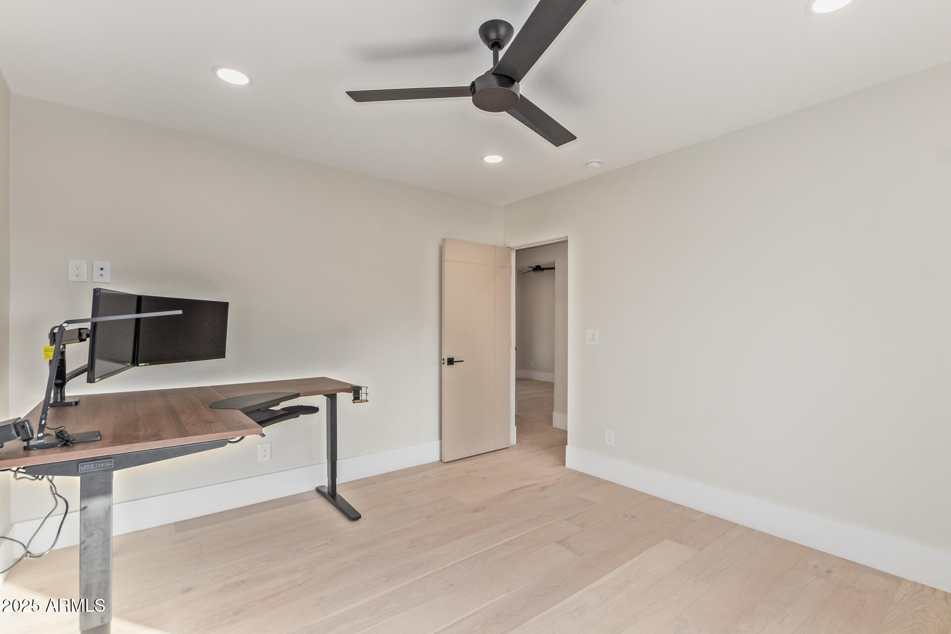 3033 East Roma Avenue Phoenix, AZ 85018 - Photo 29 of 41 20-Roma