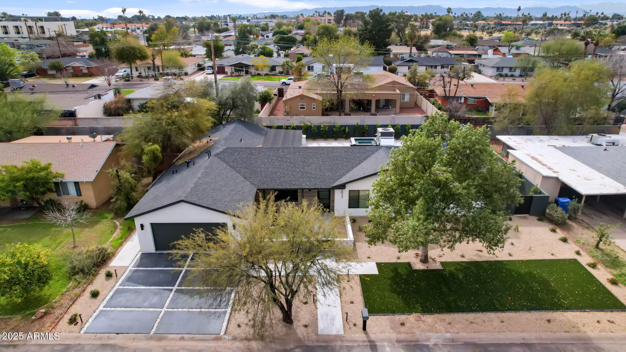 3033 East Roma Avenue Phoenix, AZ 85018 - Photo 4 of 41 2-web-or-mls-DJI_0154