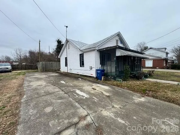 $66,500 | 110 North Oakum Street, Edenton, NC 27932