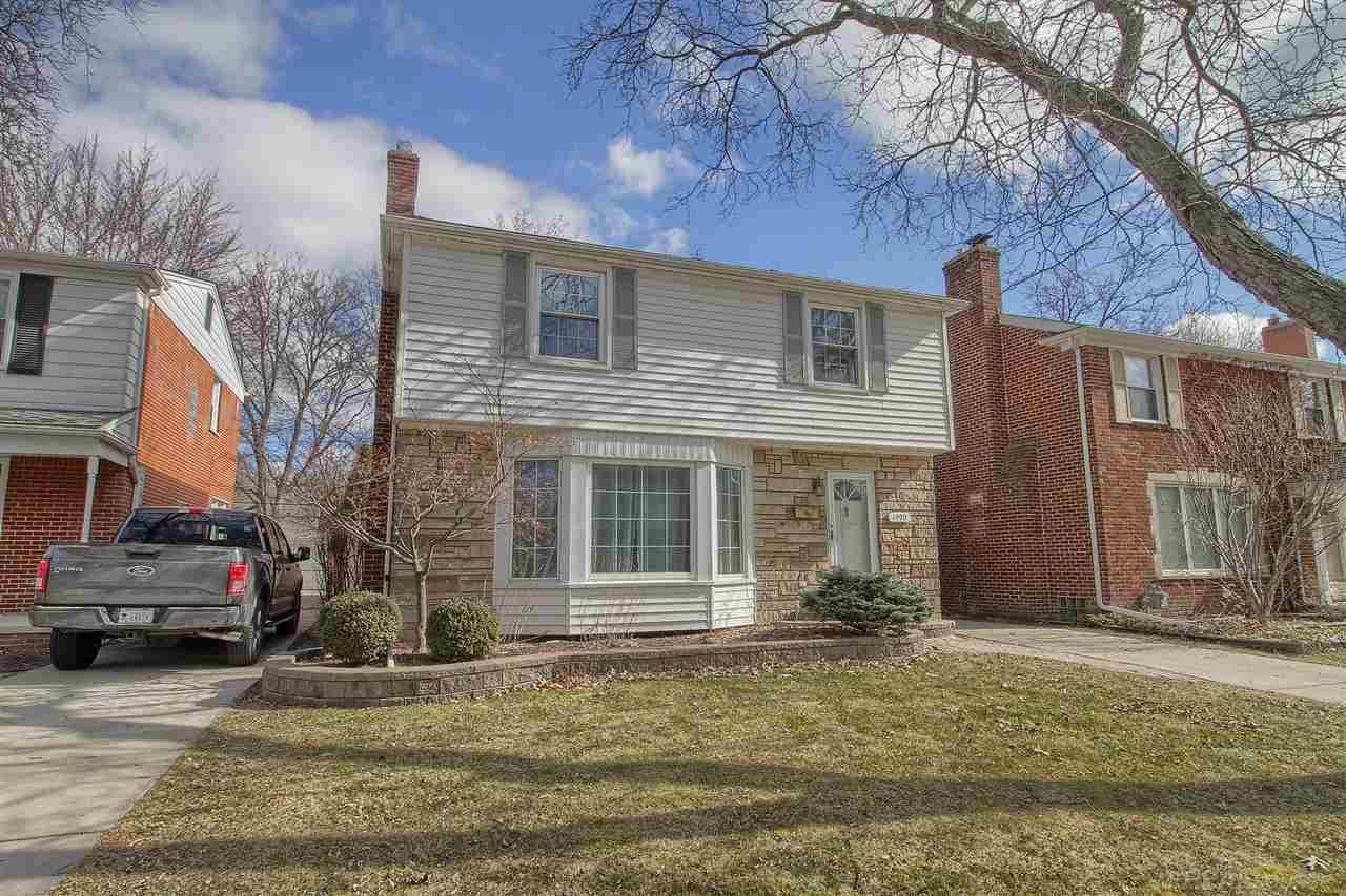 1990 Littlestone Road Grosse Pointe Woods, MI 48236 - Photo 1 of 32