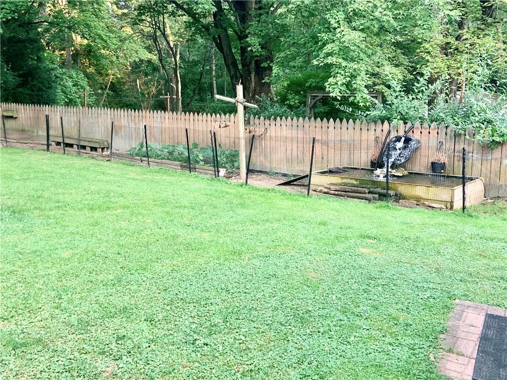 107 Rockdale Road Butler, PA 16002 - Photo 4 of 20