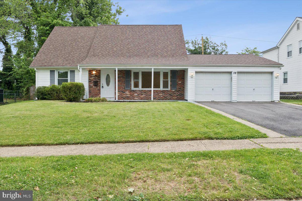 38 Gramercy Lane Willingboro, NJ 08046 - Photo 2 of 23 Charming home with inviting curb appeal.