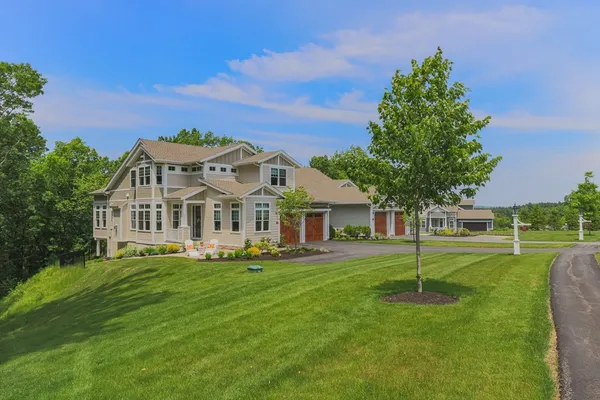 $1,200,000 | 70 Legacy Lane, Unit B, Groton, MA 01450