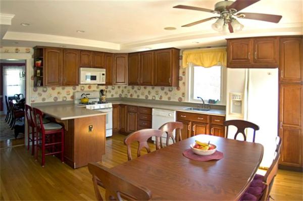 10 Tudor Road Nahant, MA 01908 - Photo 5 of 20 Gallery Image 5