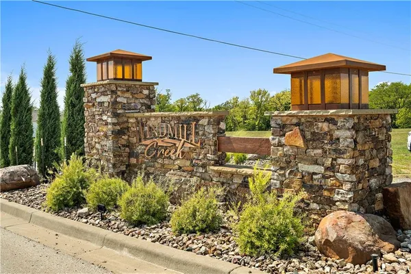 $477,840 | 2605 Windmill Drive, Platte City, MO 64079