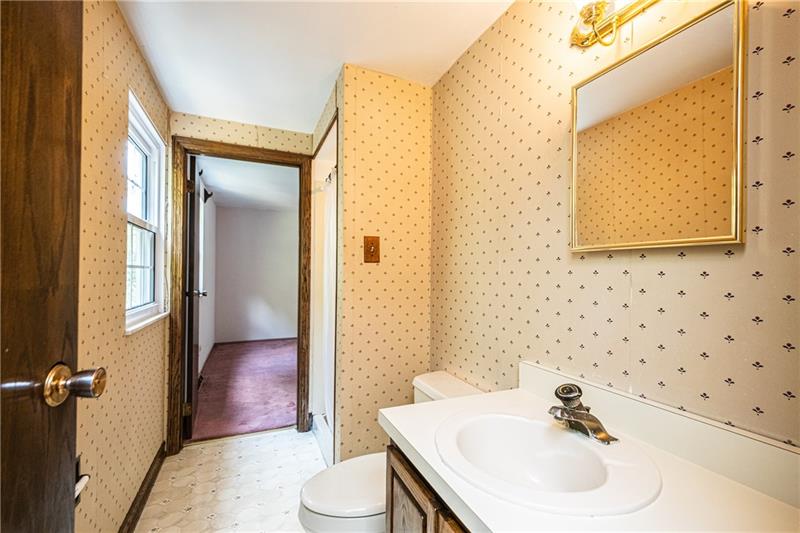 15 Highmeadow Road Pittsburgh, PA 15215 - Photo 16 of 24 Gallery Image 16