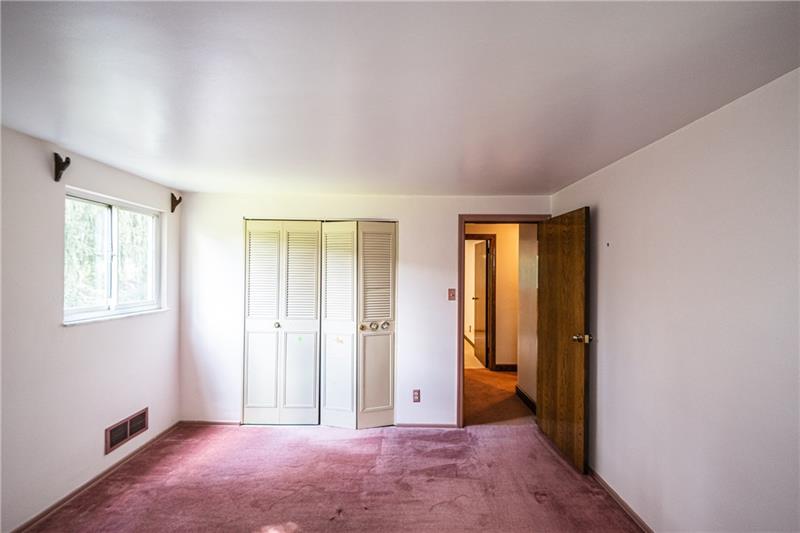 15 Highmeadow Road Pittsburgh, PA 15215 - Photo 18 of 24 Gallery Image 18