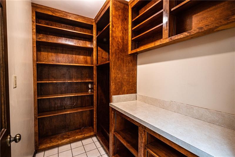 15 Highmeadow Road Pittsburgh, PA 15215 - Photo 9 of 24 Gallery Image 9