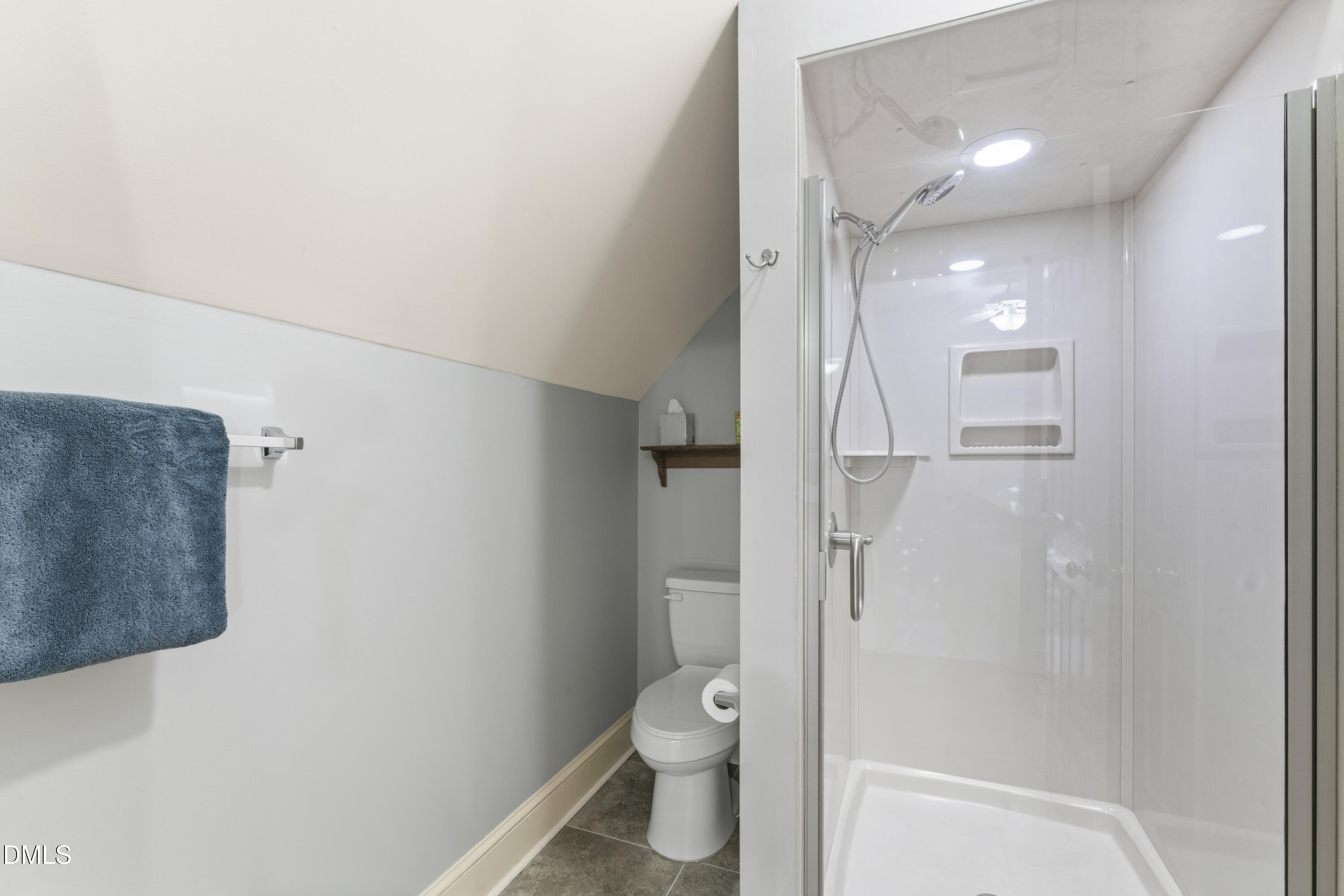 627 Keith Hills Road Lillington, NC 27546 - Photo 39 of 61 Full Bath - Upstairs