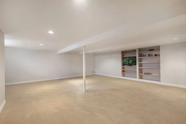 $669,000 | 5400 Fair Elms Avenue, Western Springs, IL 60558