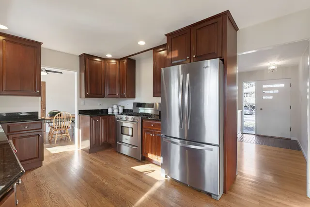 $669,000 | 5400 Fair Elms Avenue, Western Springs, IL 60558