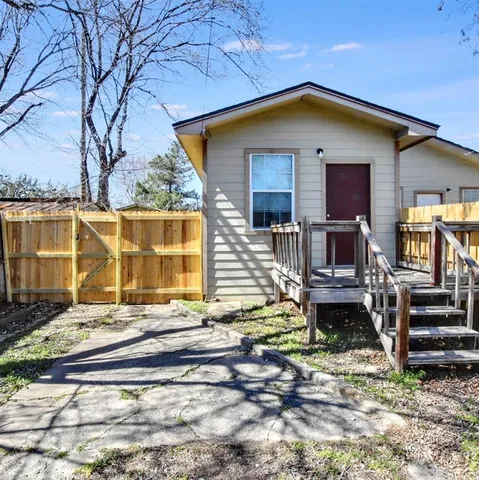 $284,900 | 2937 South Adams Street, Fort Worth, TX 76110