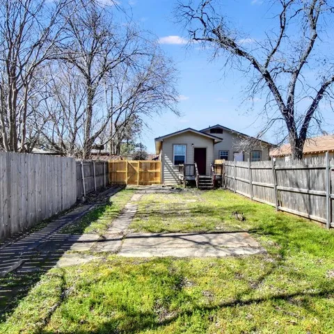 $284,900 | 2937 South Adams Street, Fort Worth, TX 76110