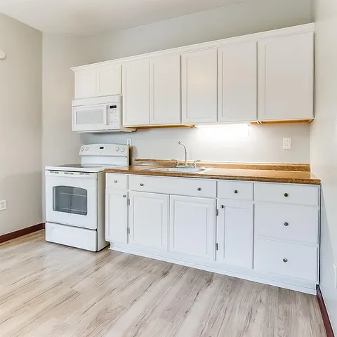 $284,900 | 2937 South Adams Street, Fort Worth, TX 76110