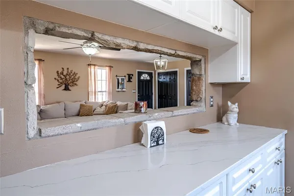 $399,900 | 2045 Meramec View Estate, St. Clair, MO 63077