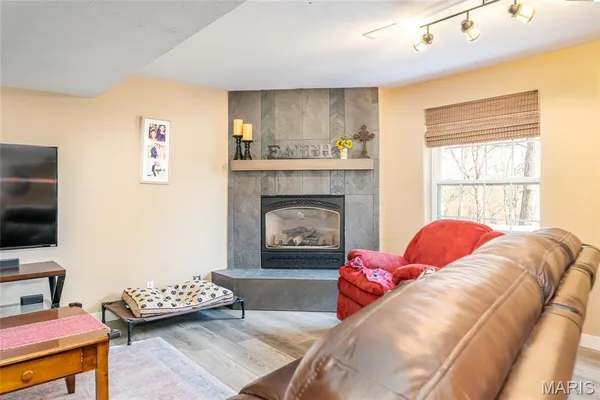 $399,900 | 2045 Meramec View Estate, St. Clair, MO 63077