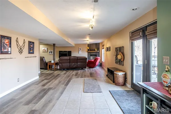 $399,900 | 2045 Meramec View Estate, St. Clair, MO 63077