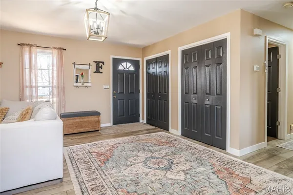 $399,900 | 2045 Meramec View Estate, St. Clair, MO 63077