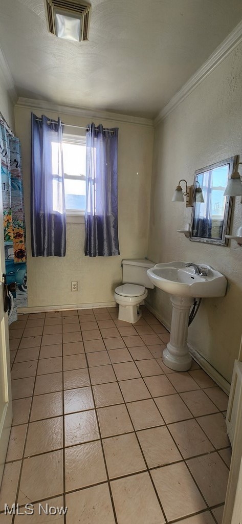 125 Rockdale Road Follansbee, WV 26037 - Photo 7 of 19 Full bath featuring ornamental molding and tile patterned floors