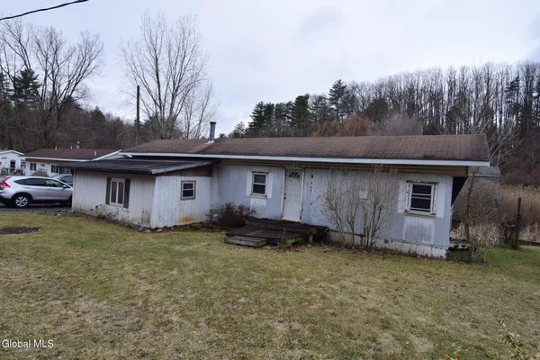 $3,750,000 | 460 Cold Springs Road, Saratoga Springs, NY 12866