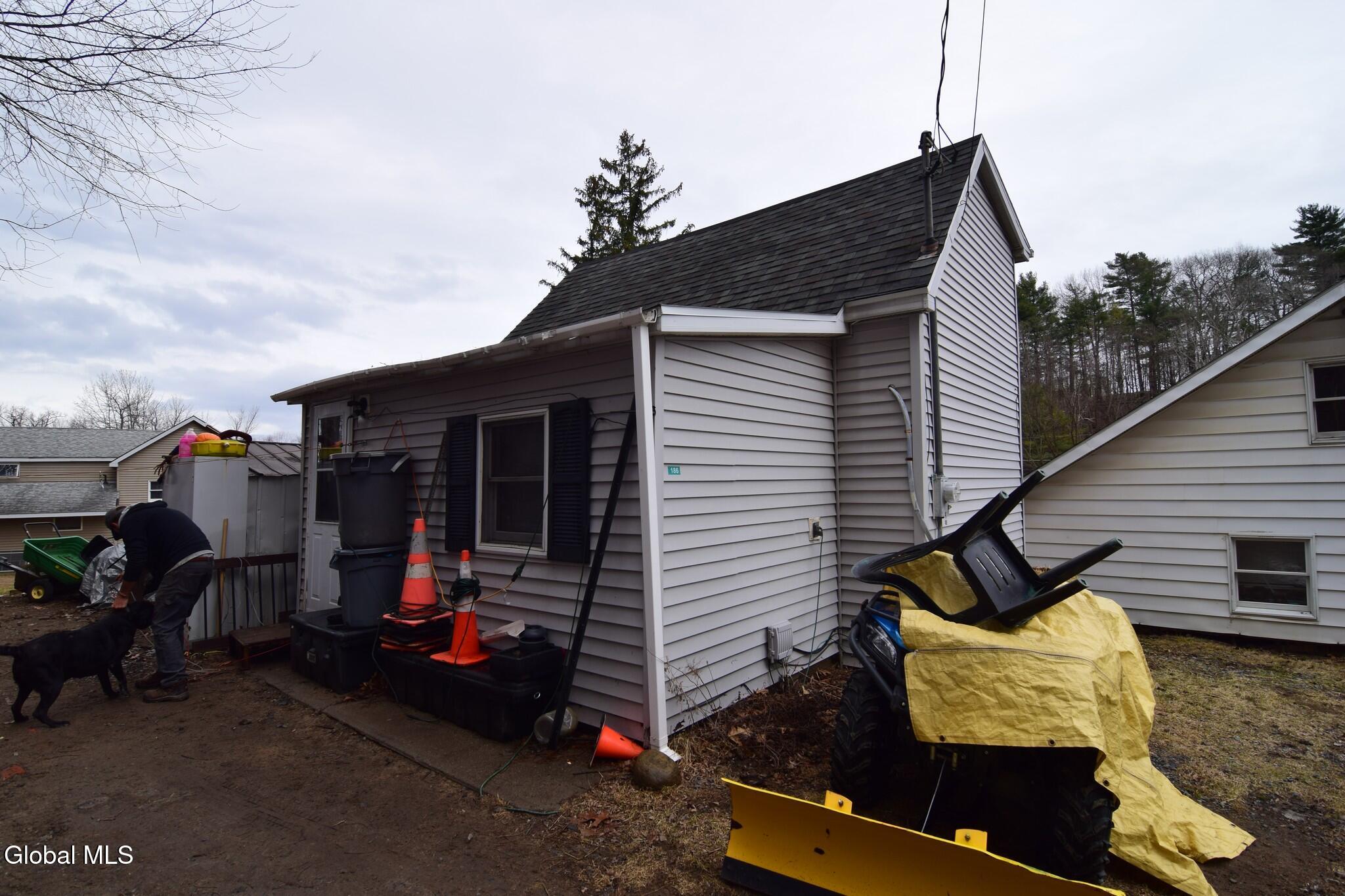 460 Cold Springs Road Saratoga Springs, NY 12866 - Photo 6 of 66 DSC_8530