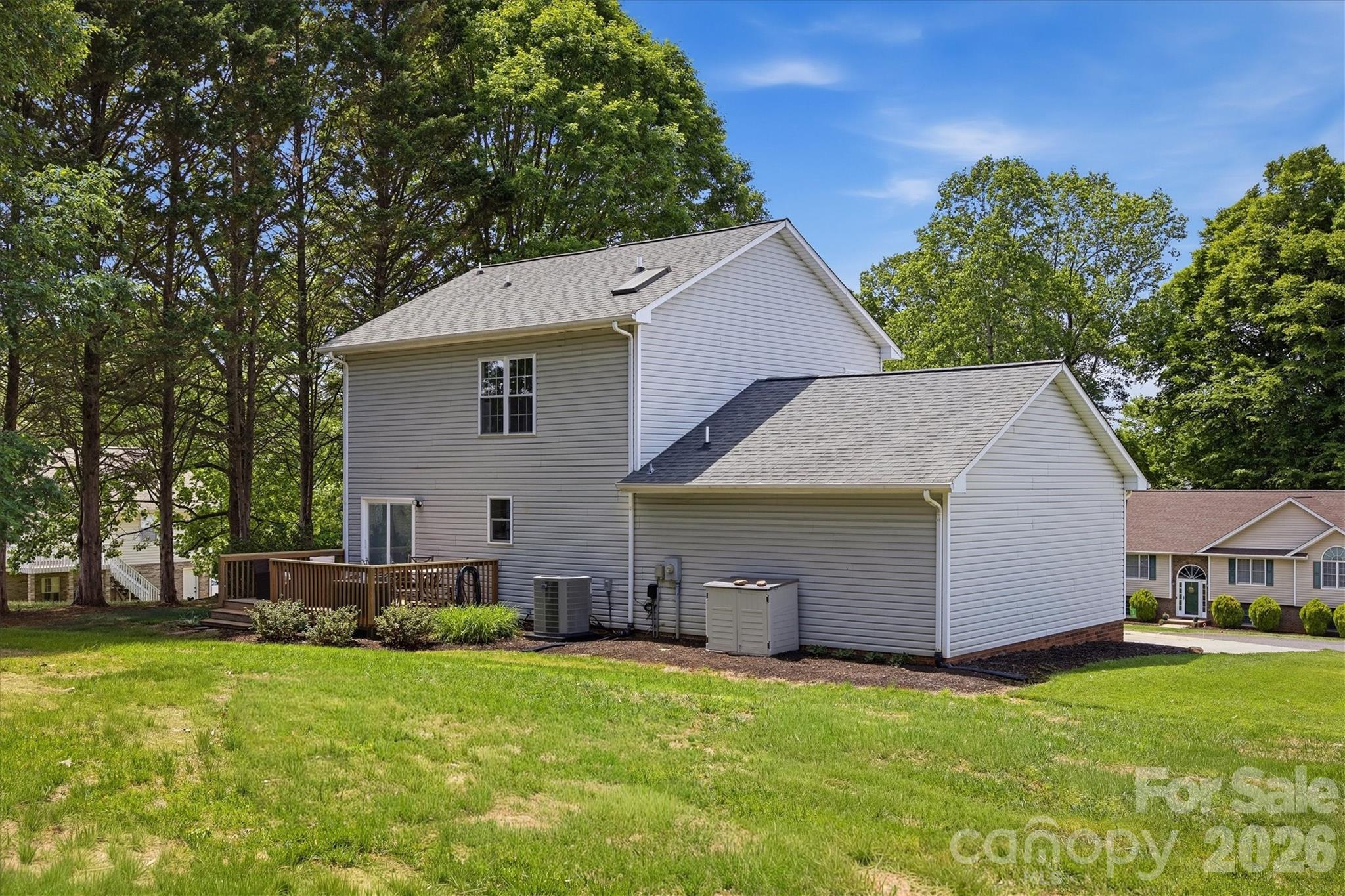 612 35th Street Northeast Conover, NC 28613 - Photo 8 of 37