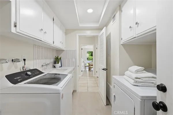$2,990,000 | 10 Horseshoe Lane, Rolling Hills Estates, CA 90275