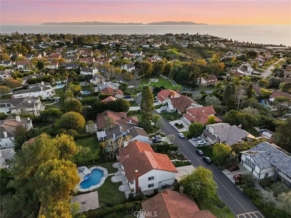 $2,990,000 | 10 Horseshoe Lane, Rolling Hills Estates, CA 90275