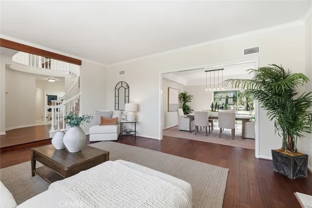 $2,990,000 | 10 Horseshoe Lane, Rolling Hills Estates, CA 90274