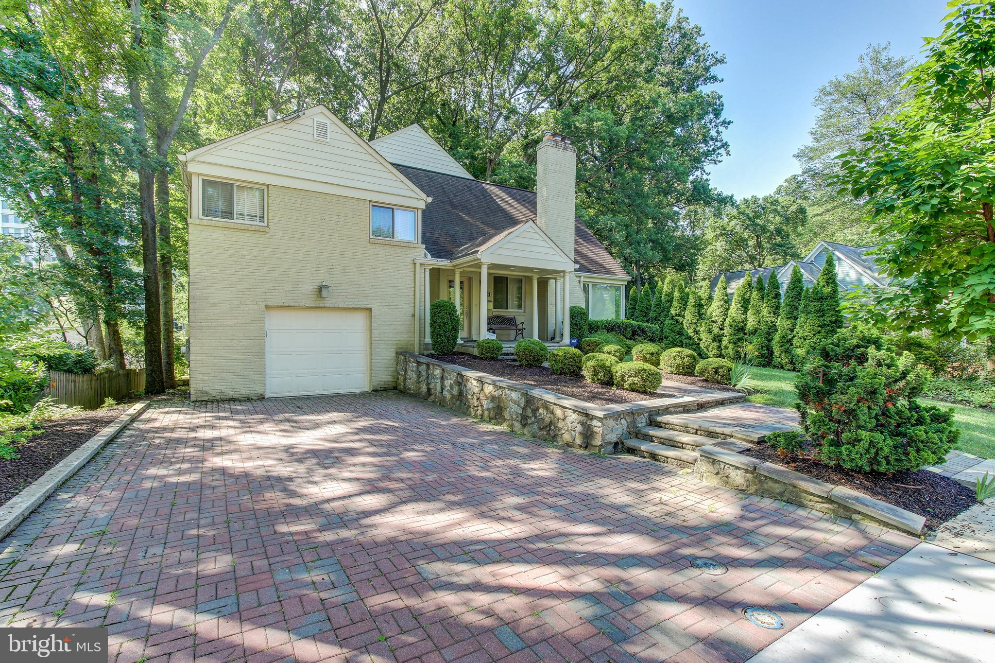 5517 Uppingham Street Chevy Chase, MD 20815 - Photo 2 of 36