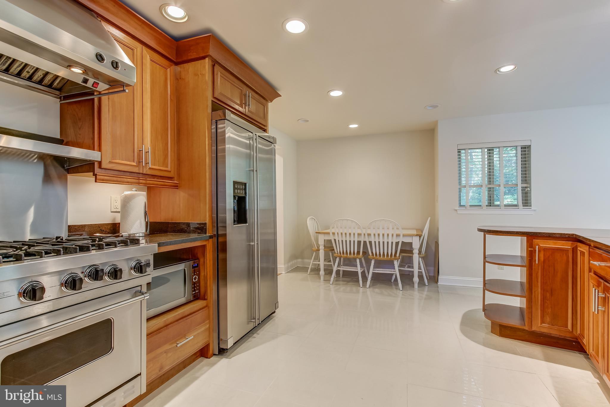 5517 Uppingham Street Chevy Chase, MD 20815 - Photo 11 of 36