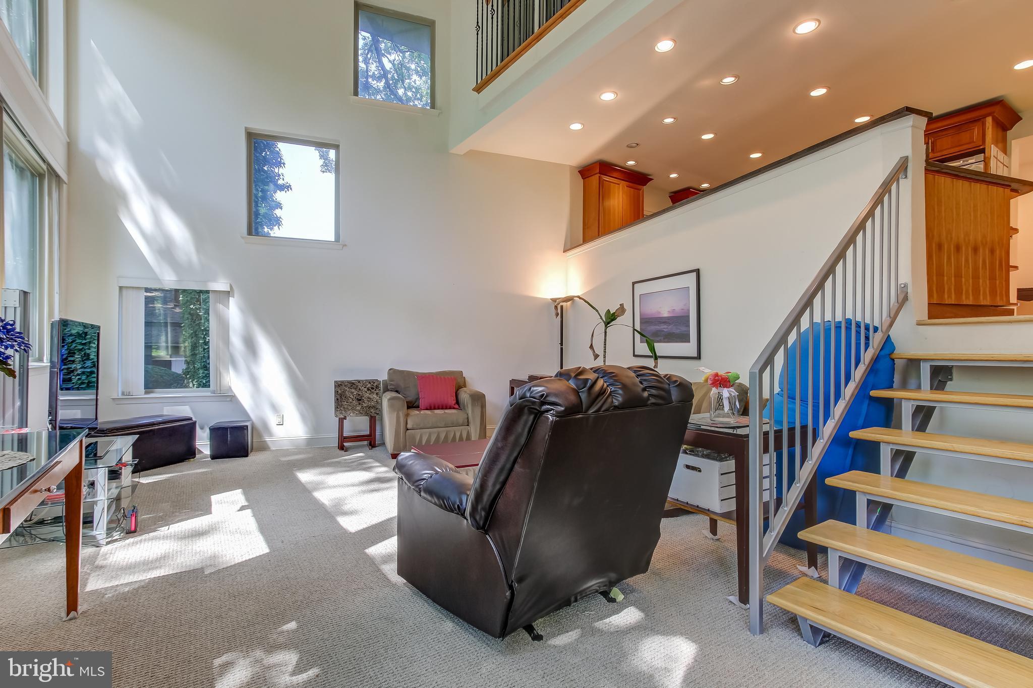 5517 Uppingham Street Chevy Chase, MD 20815 - Photo 12 of 36