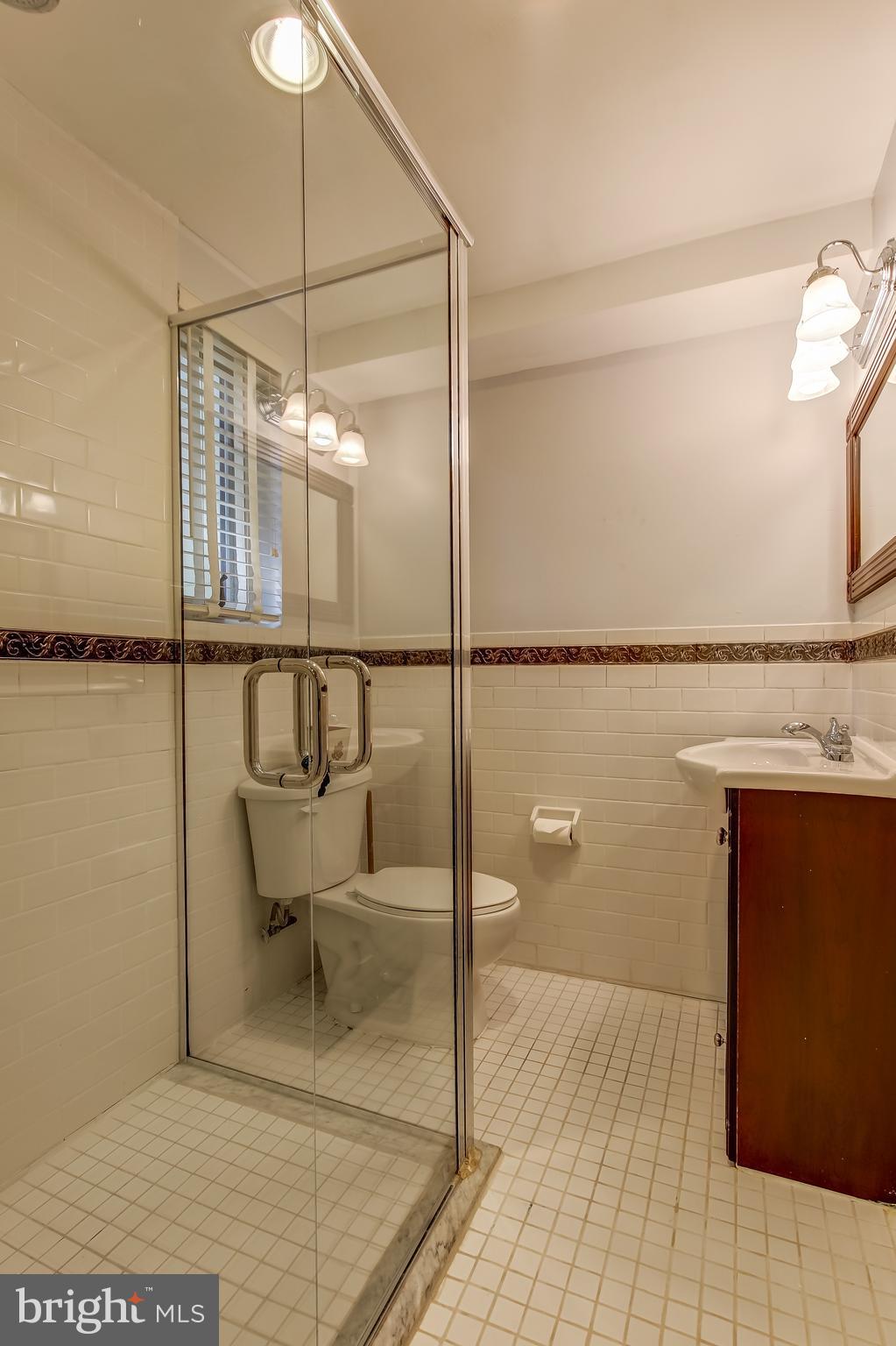5517 Uppingham Street Chevy Chase, MD 20815 - Photo 24 of 36