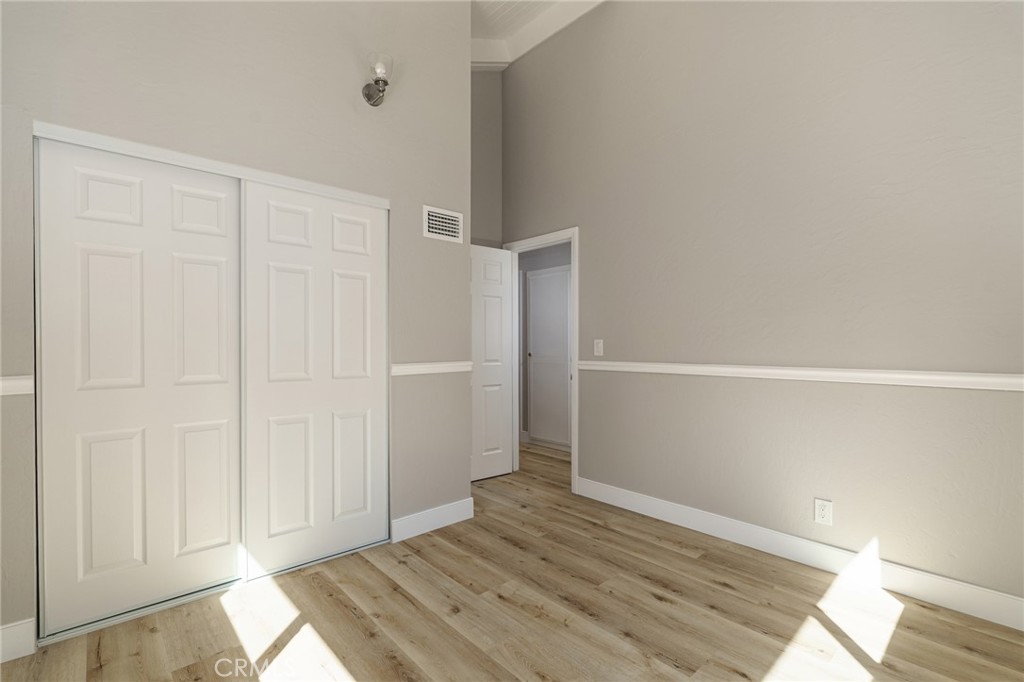 1106 Grass Valley Road Lake Arrowhead, CA 92352 - Photo 40 of 57 a view of an empty room