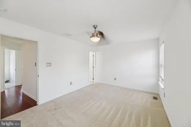 $2,900 | 6330 James Harris Way, Centreville, VA 20121