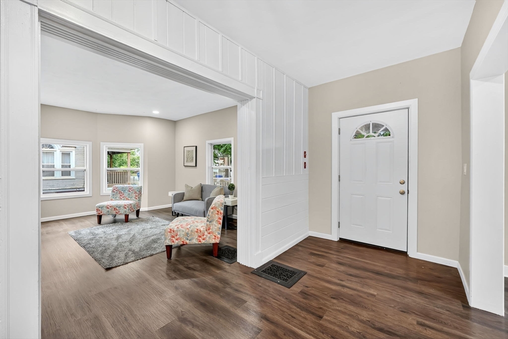 19 Westford Avenue Springfield, MA 01109 - Photo 6 of 26