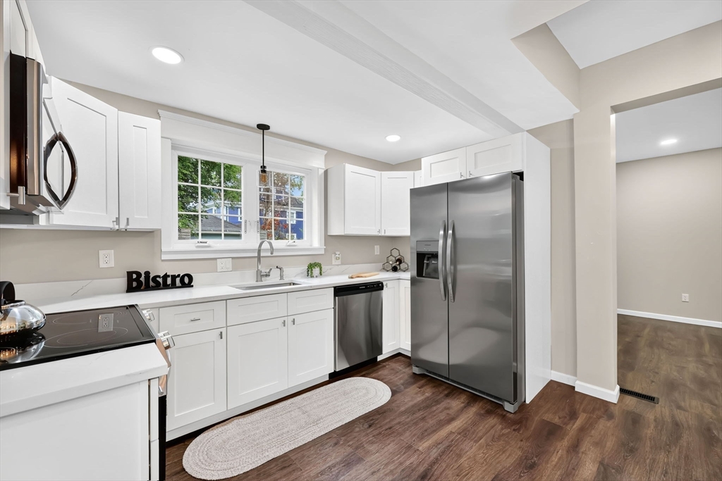 19 Westford Avenue Springfield, MA 01109 - Photo 9 of 26