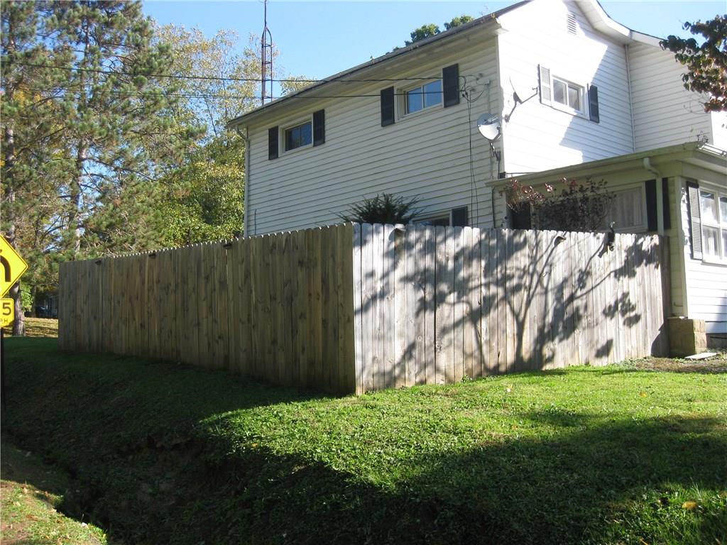 10 North Foster Road Jackson Center, PA 16133 - Photo 20 of 20 Large dog run!