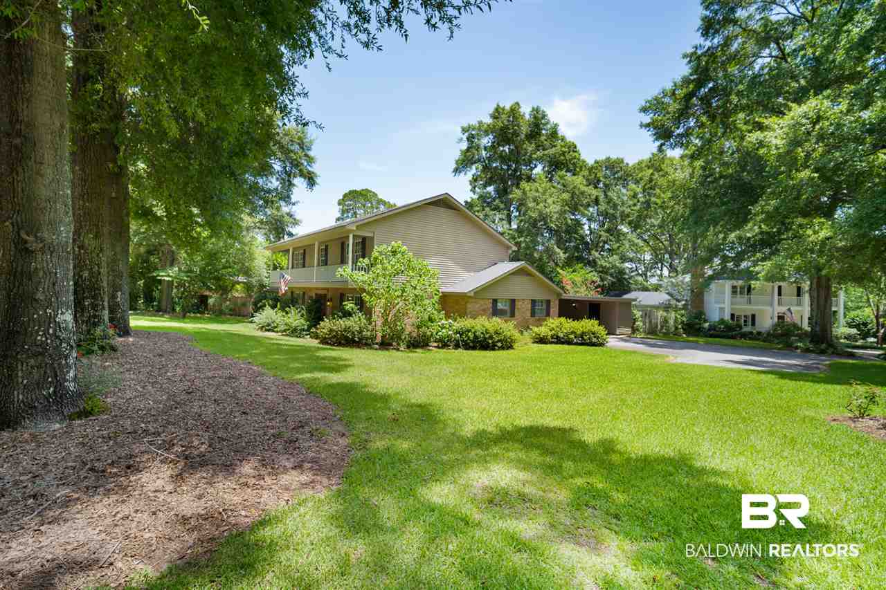 705 Spring Station Road Mobile, AL 36609 - Photo 3 of 35