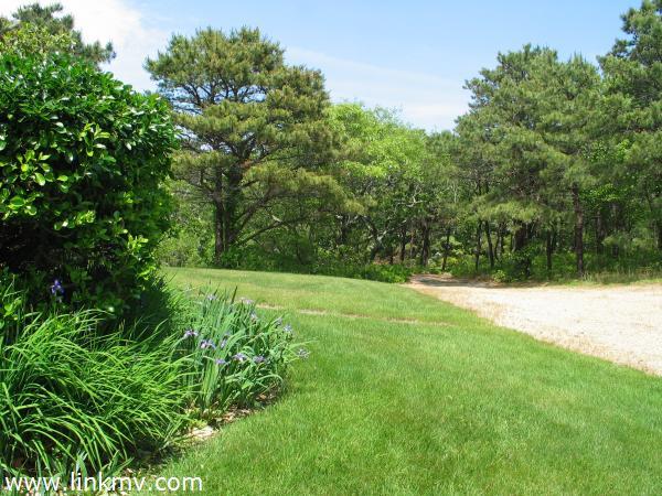 9 Norton Farm Road West Tisbury, MA 02568 - Photo 6 of 19 http://d1qzqeyxiitrap.cloudfront.net/photos/19841/600/7fdde690.jpg